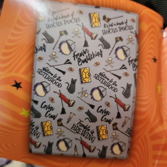 Disney Hocus Pocus Trouble Brewing Throw Blanket NEW - Picture 3 of 6